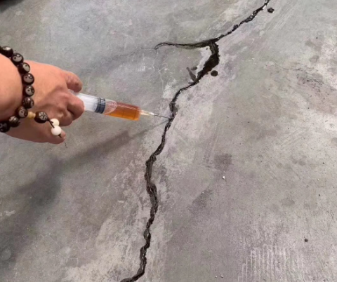 靖边混凝土裂缝修补技术详解​